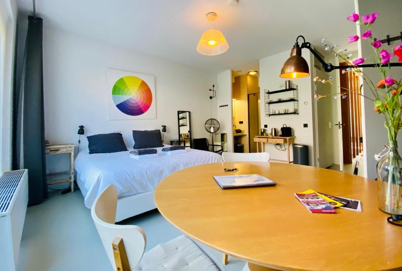 Private Studio With Free Car Parking Амстердам Экстерьер фото