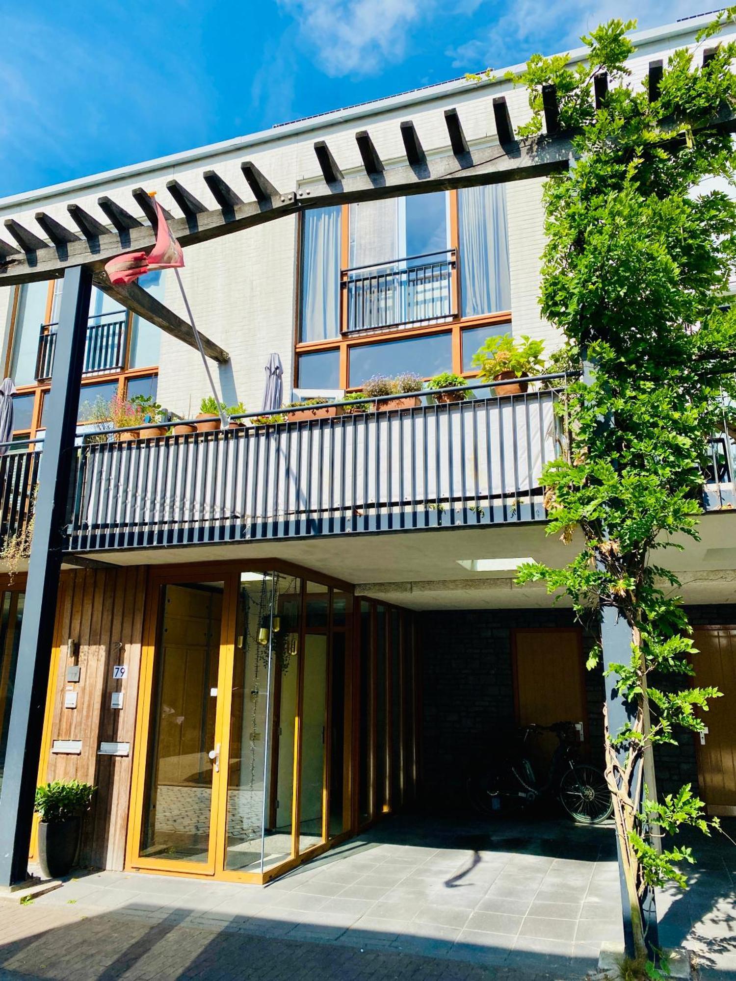 Private Studio With Free Car Parking Амстердам Экстерьер фото